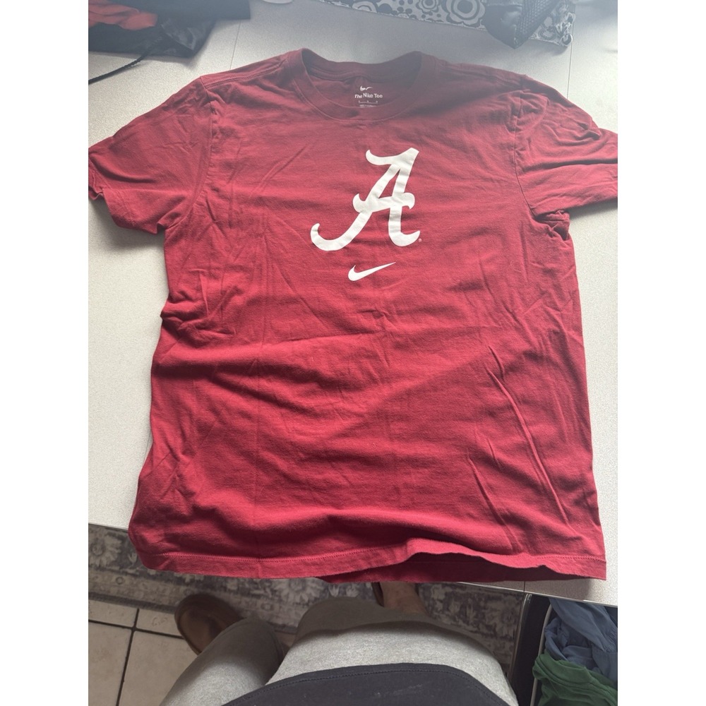 The Nike Tee Alabama Crimson Tide T-Shirt Red Size Medium
